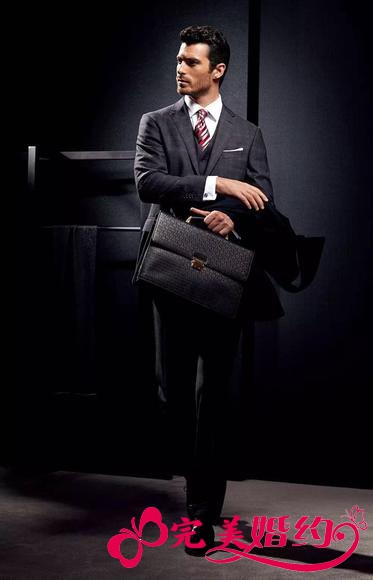 暗格纹男士套西