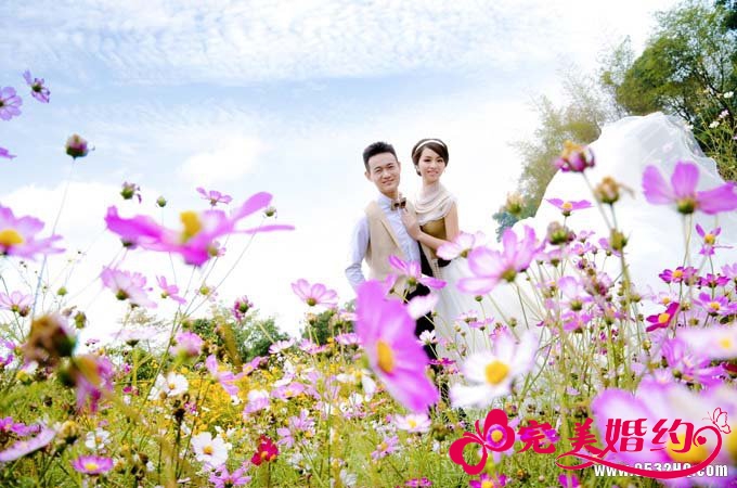 拍婚纱照新郎什么发型比较好看