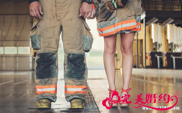 创意订婚照造型