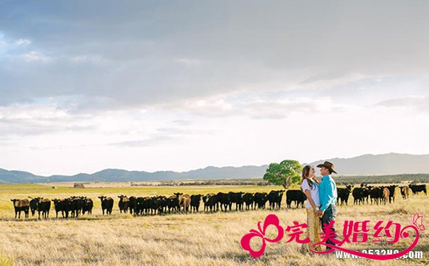 订婚照怎么拍好看