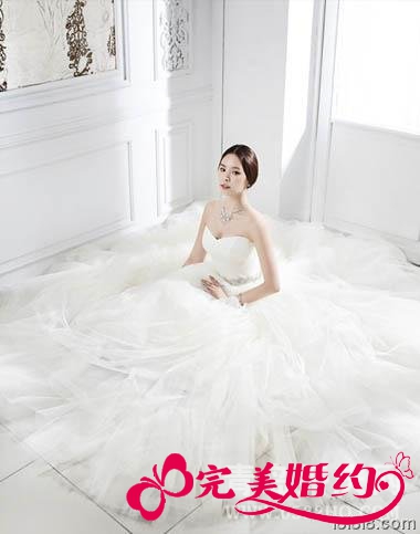 坐着拍婚纱照姿势