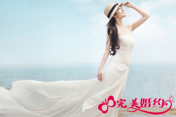 怎样拍摄一套时尚的沙滩婚纱照