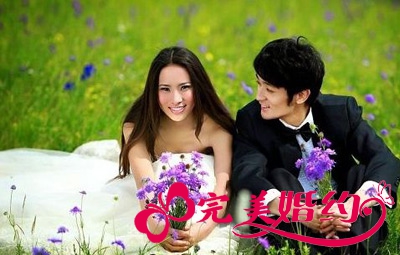 拍婚纱照的姿势