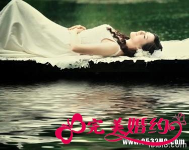 高清婚纱照图片二：