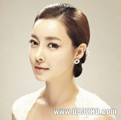 韩式婚纱照新娘发型 增添女人知性气息