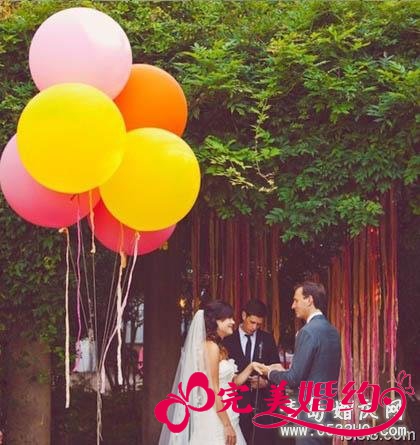 创意婚礼2：充当婚礼背景