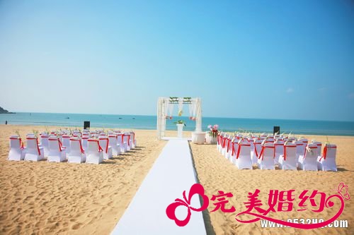 夏日创意沙滩婚礼 将清凉婚礼进行到底