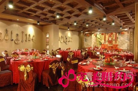 结婚：先定酒店还是先定婚庆？