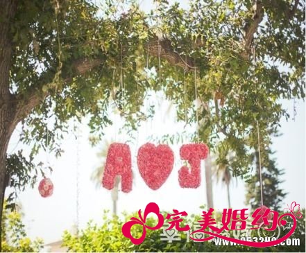 粉红色系户外婚礼布置 讴歌珍贵爱情