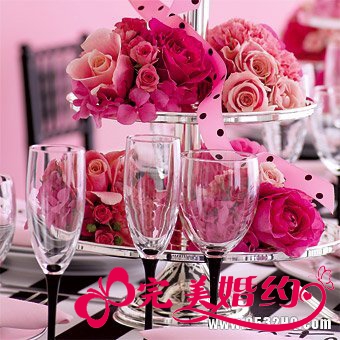 婚礼桌花如何选择和搭配 四点原则