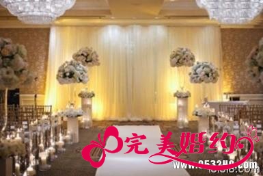 室内婚礼布置之舞台背景：