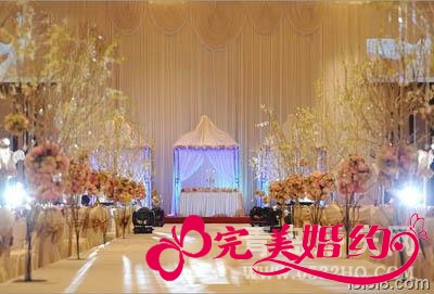 韩式浪漫婚礼现场布置图片1