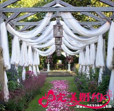 浪漫户外婚礼布置