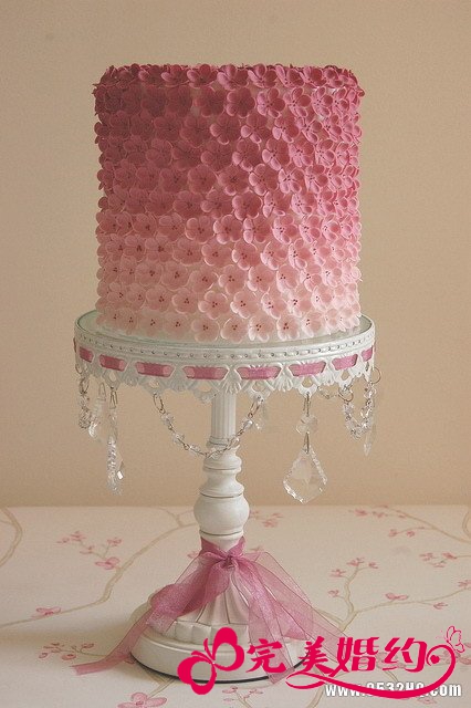 唯美精致结婚蛋糕 打造浪漫婚礼风景线