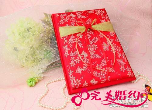 说说选择婚礼签到方式及考虑因素