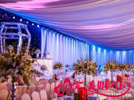 婚礼策划之餐桌布置