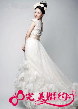 清冽自然主义 2011新娘婚纱田园风