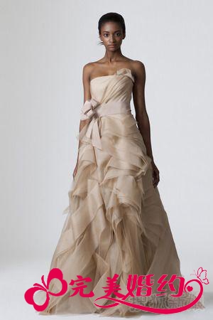 做个彩色新娘 适合东方女性彩色婚纱