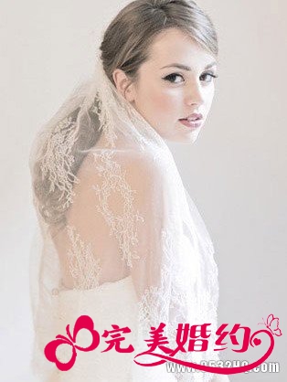 纯粹素净冬季新娘饰品 衬托新娘婉约气质