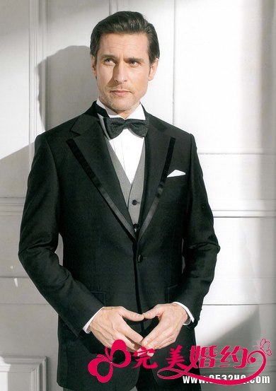 三大款式新郎礼服的完美搭配方法