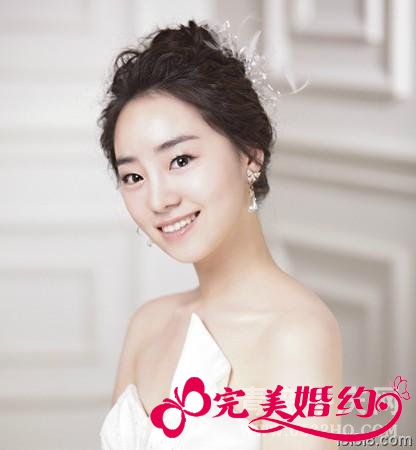 2012年最新新娘发型设计图片2
