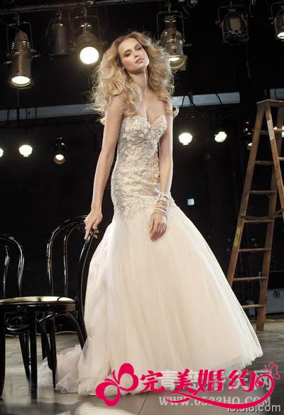 Wtoo2012秋季新款婚纱1