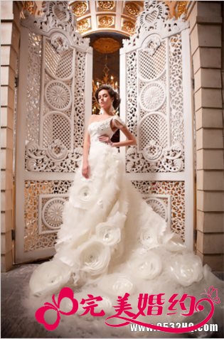 2013唯美婚纱礼服欣赏 静享美丽传说