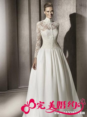 纯净唯美白色婚纱 展现优雅气质新娘