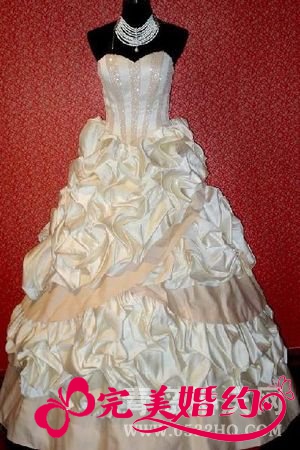 定制婚纱的价格为何不降价