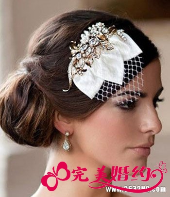 Glitzy Secrets新娘头饰 展露新娘最美时刻