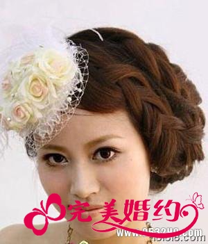 时尚新娘发型：辫子发