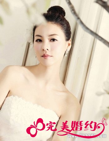 甜美韩式新娘盘发 让你像花儿一样绽放