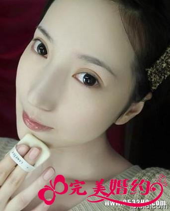 韩式烟熏妆化法揭秘