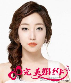 新娘发型设计1：蜈蚣辫子侧扎