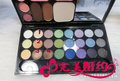 日系小烟熏妆怎么画step2