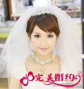 结婚新娘盘头:可爱盘头