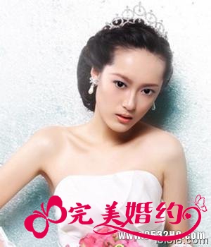 新娘发型设计2:新式皇冠盘发