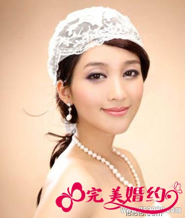 打造风情婉约美新娘 时尚新娘发型推荐