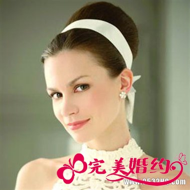 新娘盘发造型端庄典雅造型
