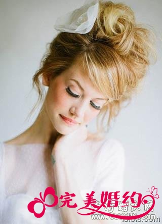 大脸女生适合的新娘发型2