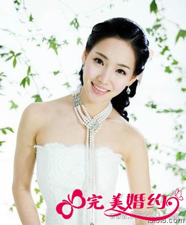 花之浪漫 2012韩式新娘发型1