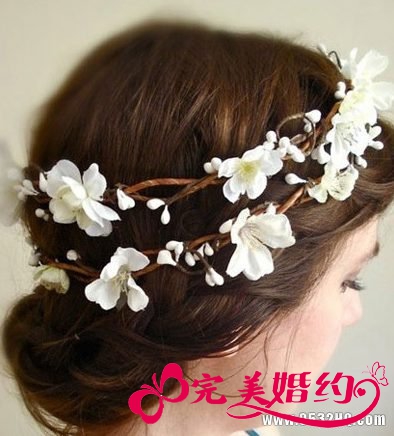 自然清新的花朵新娘造型图片欣赏