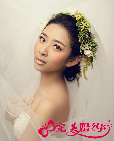 花枝装点的新娘造型 春日里最浪漫的选择