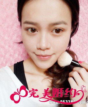 非主流大眼妆的画法