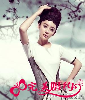 时尚新娘发型2：帽子式盘发