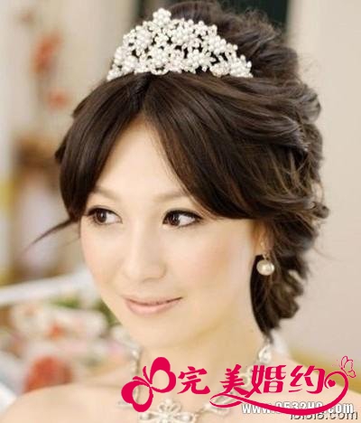  准新娘如何化裸妆?