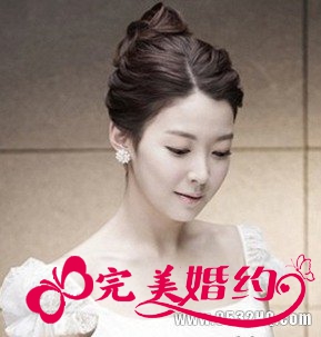 最简洁大方的最新韩式新娘发型