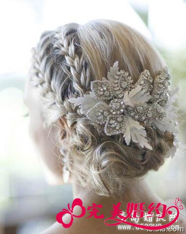 复古新娘发型3