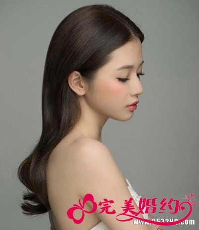简约温婉大气新娘造型 呈现婚礼最美新娘