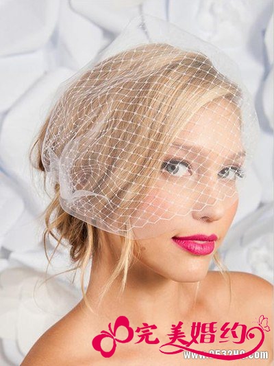 简约优雅新娘造型 展现新娘别样风采